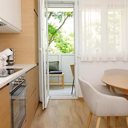 公寓 Two Bedroom Cozy Vimalu