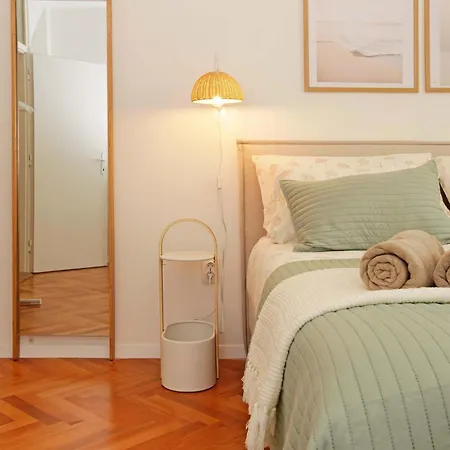 Two Bedroom Cozy Vimalu Apartament Split
