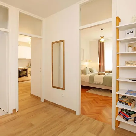 Two Bedroom Cozy Vimalu Сплит