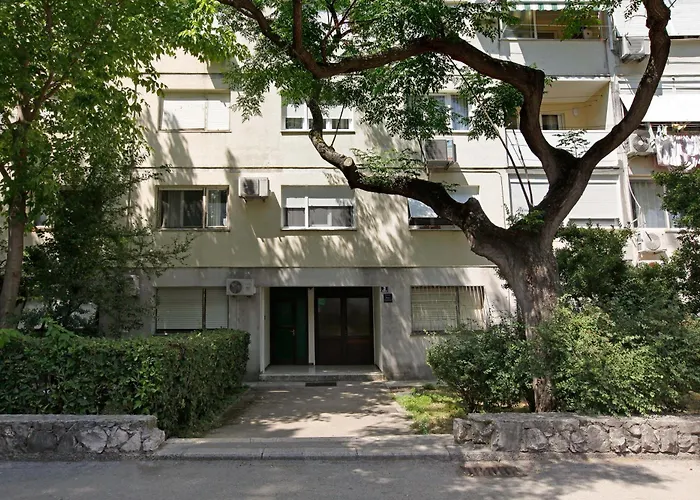 Two Bedroom Cozy Vimalu Apartman *