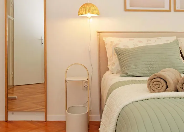 Two Bedroom Cozy Vimalu Apartman Split